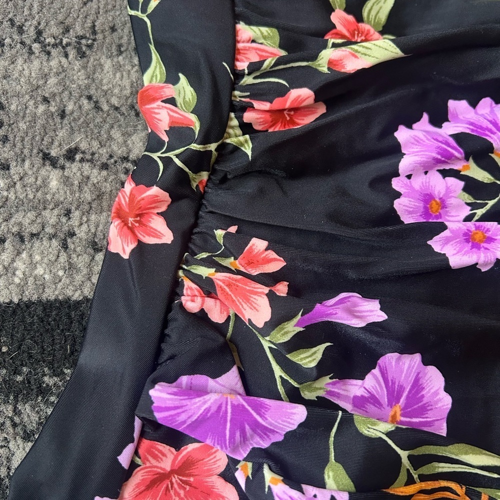 NWT SHADE & SHORE Floral One Piece With Detachable Straps & Ruching - Picture 2 of 13